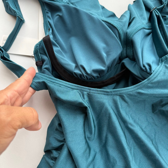 Women's DKNY Teal Ruffle One Piece Swimsuit S - Picture 3 of 9